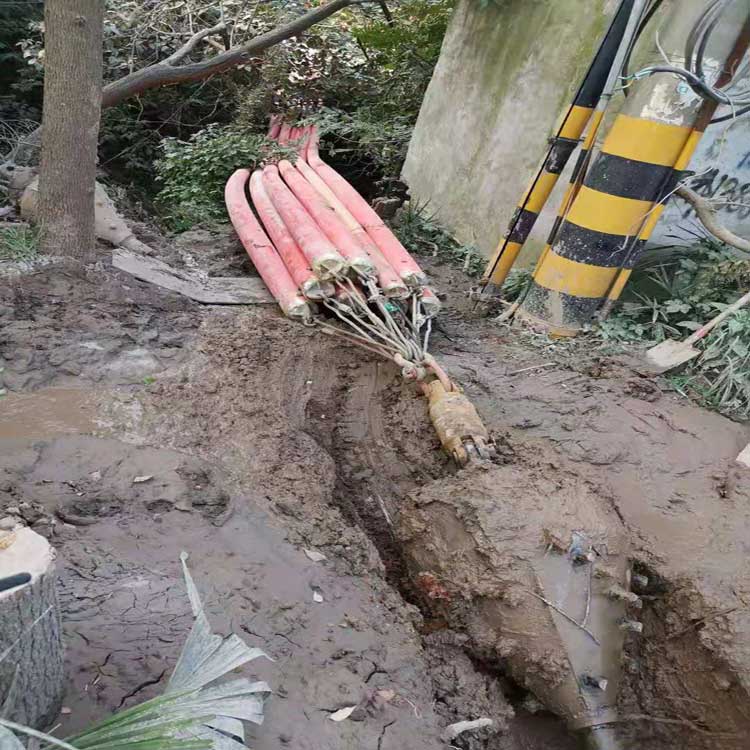 合川精矿拖拉管